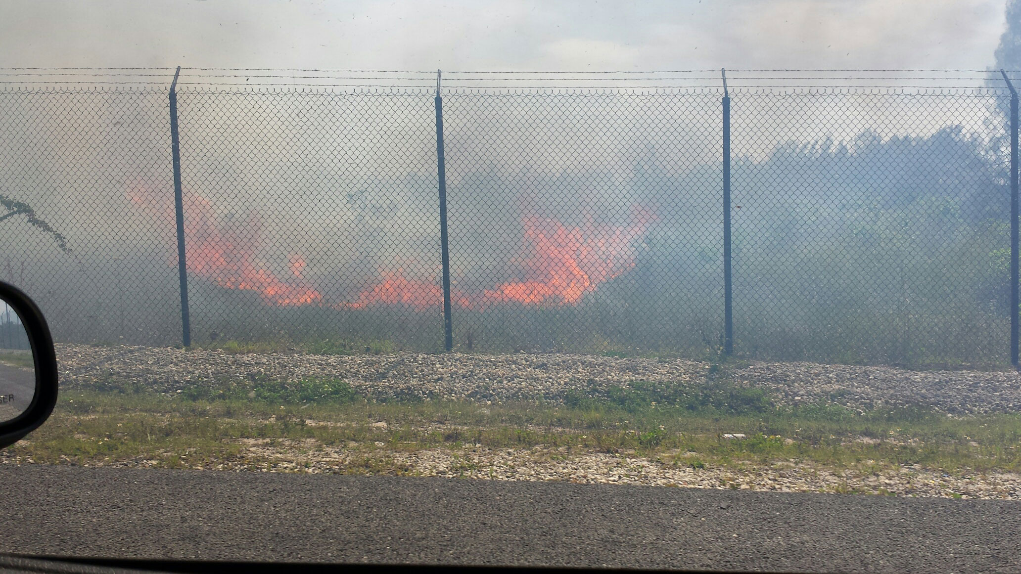 May 17, 2014: A brush  fire forced the closure of U.S. 1 in both directions. (Source: Lt. Al Ramirez, MCSO)