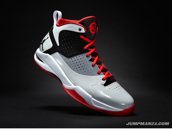 Nike Unveils The “Fly Wade” Shoe – CBS 