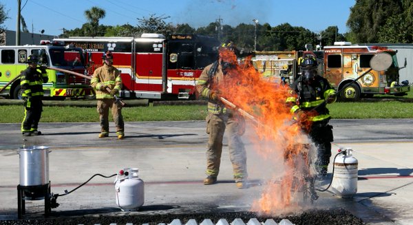 Fryer Fires Could Ruin Your Thanksgiving - CBS Miami