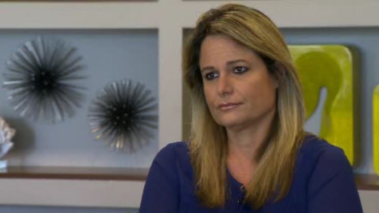 Evelyn Fernandez says former Miami-Dade Mayor Carlos Alvarez "was a good man and he changed." (Source: CBS4) 