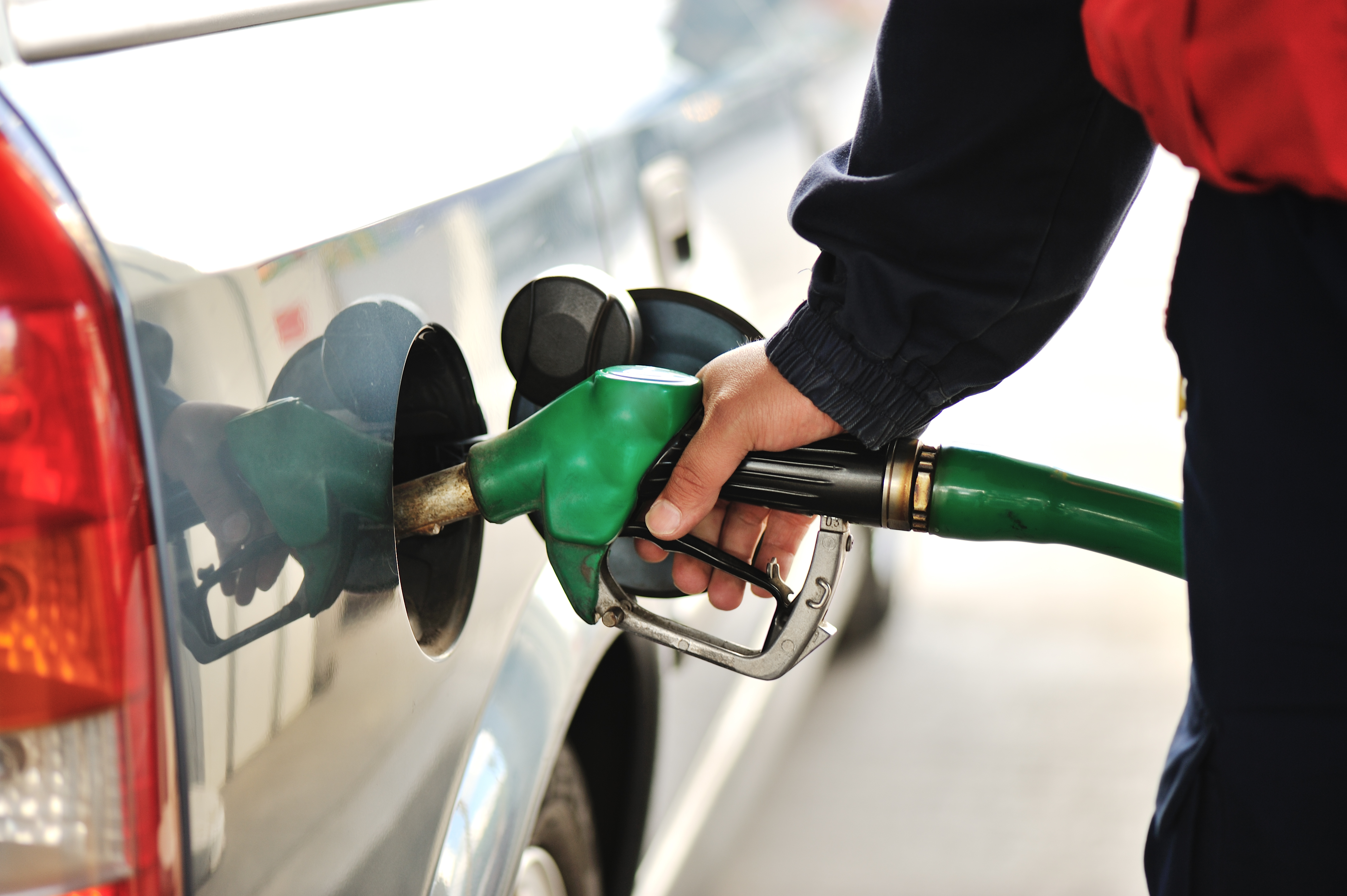 Soaring Gas Prices Affecting Commuters, Ride-Share Drivers & Truckers