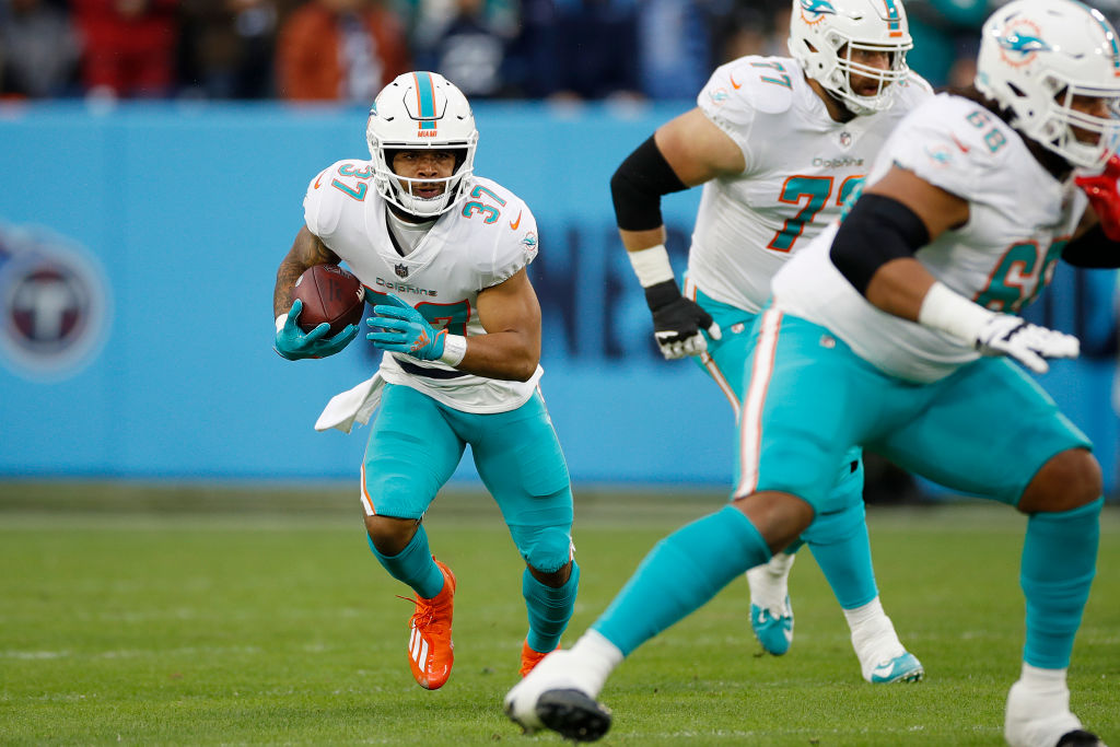 Dolphins Blown Out 34-3 In Must-Win Game Against Titans