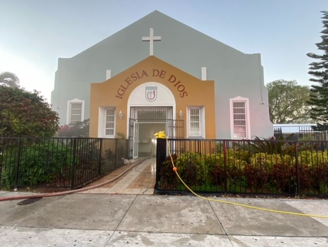 Fire Damages Iglesias de Dios In Miami