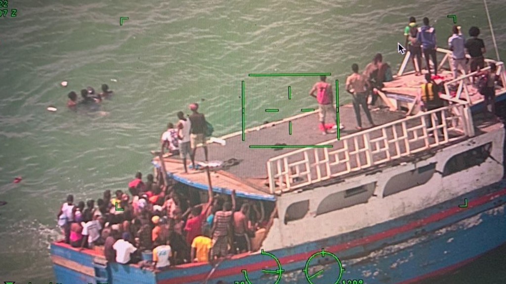 Hundreds Of Haitians Run Aground Off Key Largo In Suspected Human Smuggling Operation