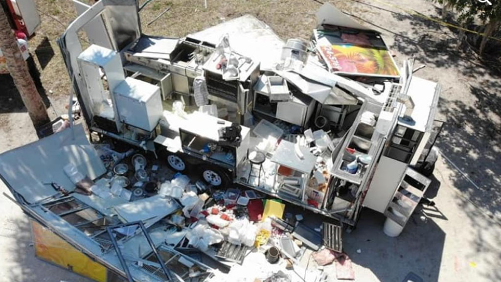 Food Truck Explodes At Vero Beach Seafood Festival, One Person Injured – CBS Miami news
